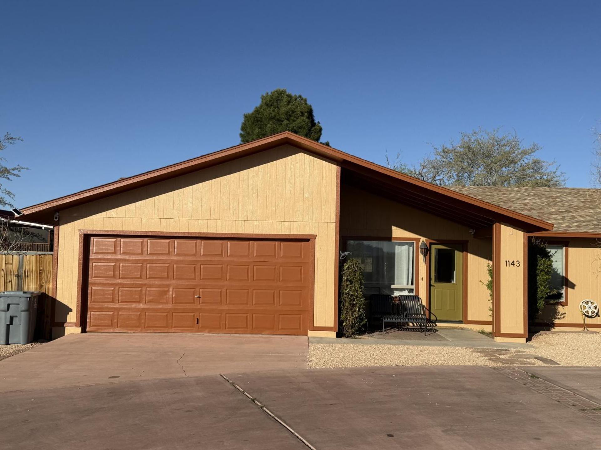 Newly Remodeled Family Friendly Home Page Exterior foto